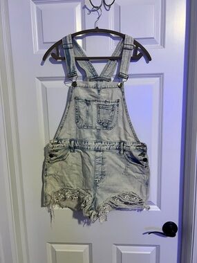 Hot Kiss Light Wash Denim Short Overalls with Lace Trim